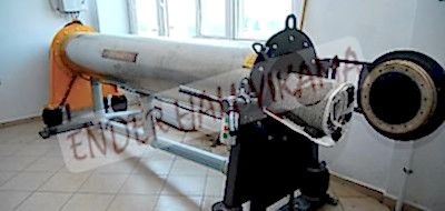 Yıkama işleminden sonra santrifüj makineleriyle anında suyu alınarak halıların renklerinin birbirine karışması önlenmiş olur. Yıkama işleminden sonra santrifüj makineleriyle anında suyu alınarak halıların renklerinin birbirine karışması önlenmiş olur.